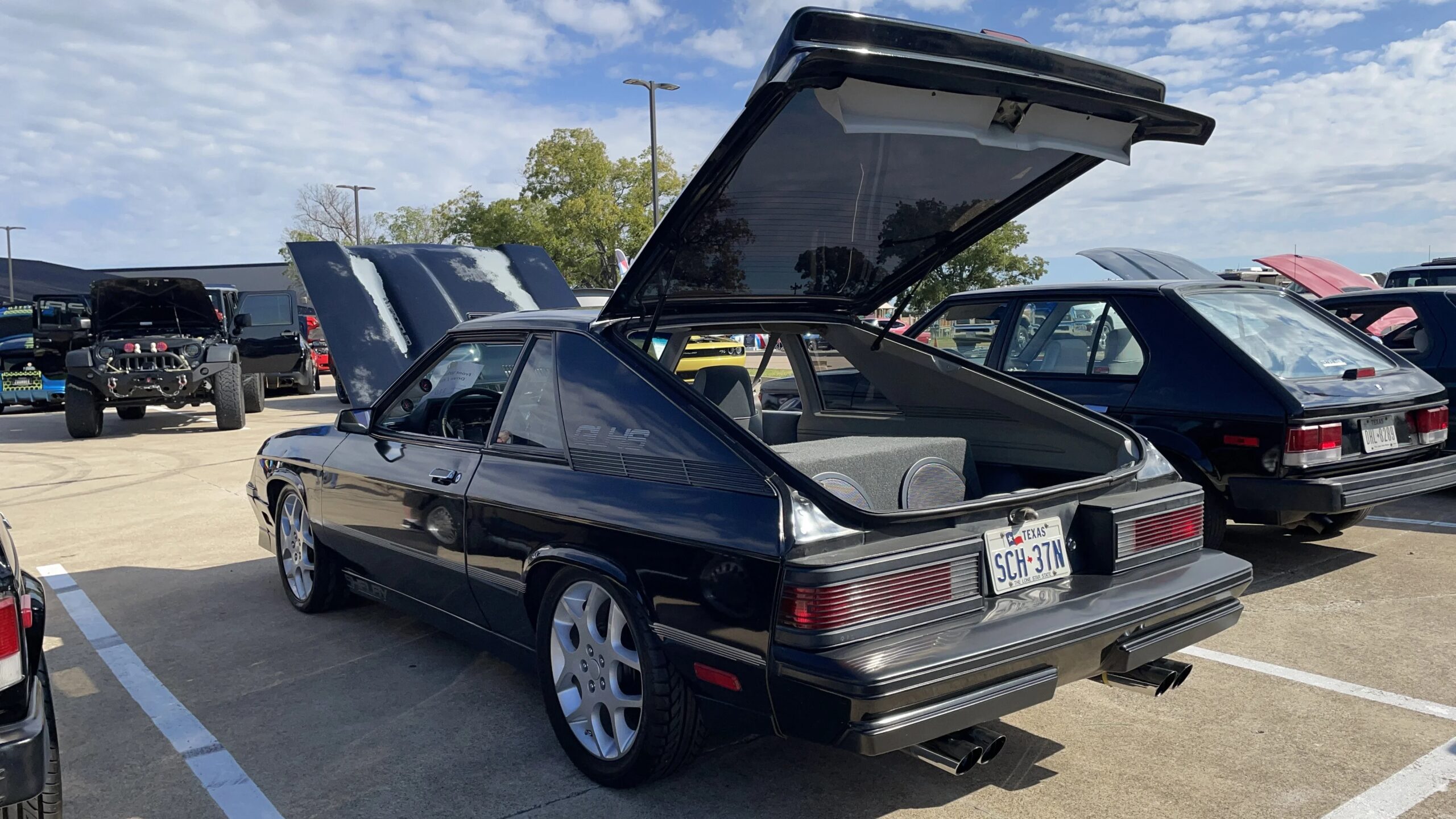 Dodge-Charger-shelby-1987-Black-Gray-11