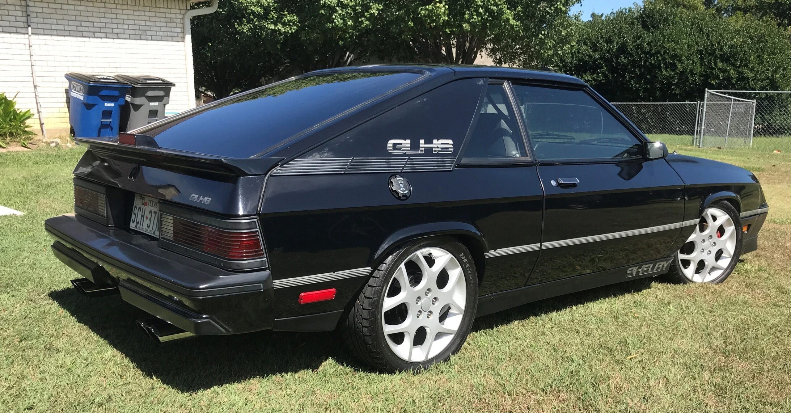 Dodge-Charger-shelby-1987-Black-Gray-4