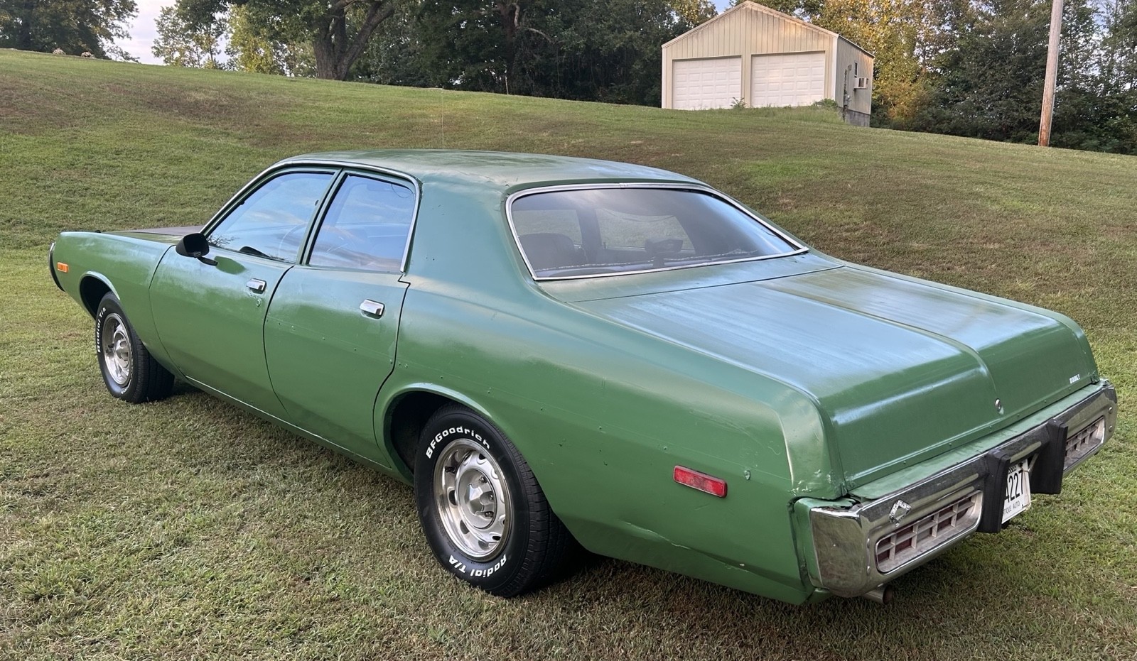 Dodge-Coronet-1973-Sedan-1