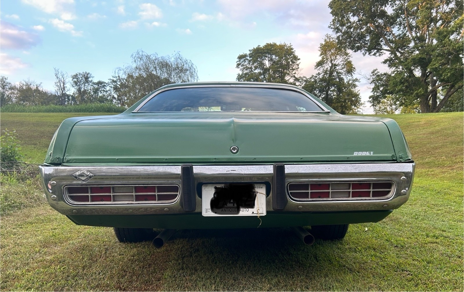 Dodge-Coronet-1973-Sedan-2