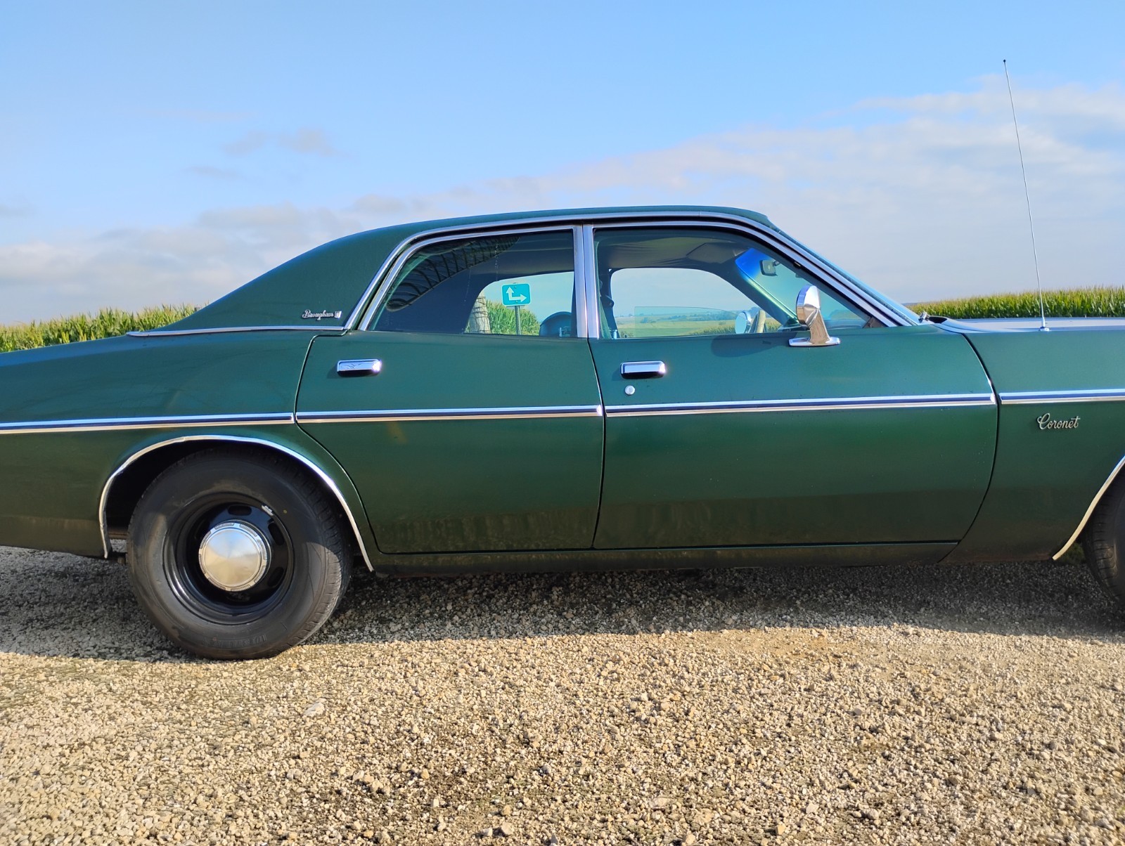 Dodge-Coronet-1975-Coupe-1