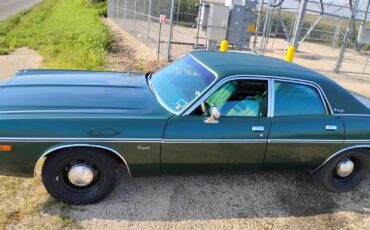 Dodge-Coronet-1975-Coupe-38