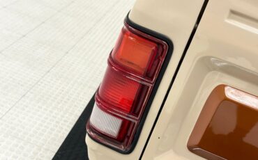 Dodge-D100-1984-Beige-Sand-Brown-11
