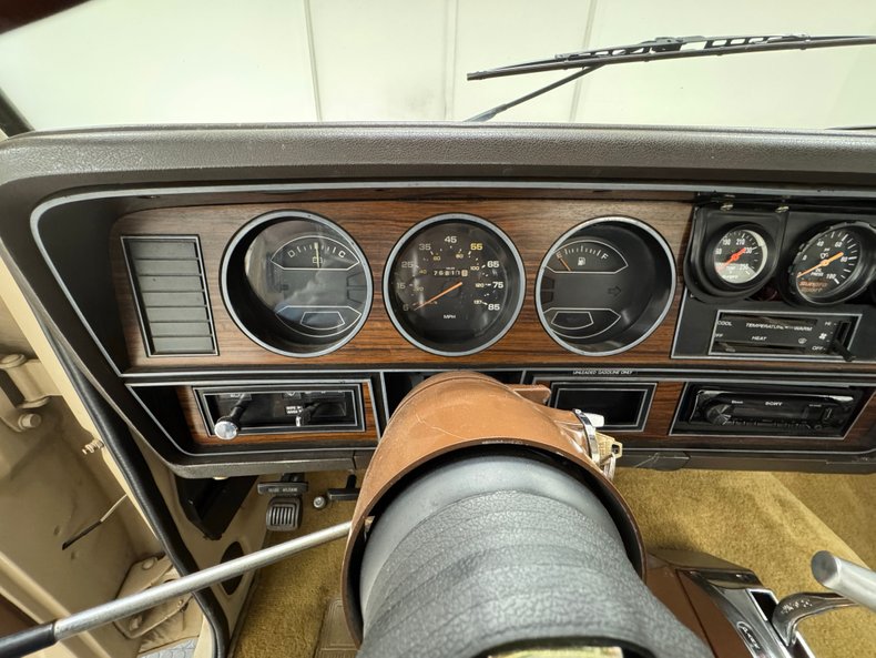 Dodge-D100-1984-Beige-Sand-Brown-19