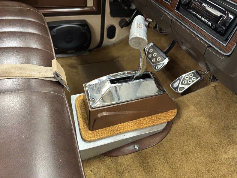 Dodge-D100-1984-Beige-Sand-Brown-22
