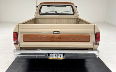 Dodge-D100-1984-Beige-Sand-Brown-33
