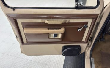 Dodge-D100-1984-Beige-Sand-Brown-39