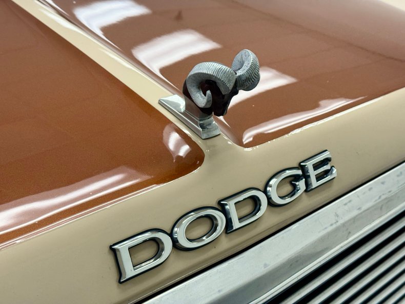 Dodge-D100-1984-Beige-Sand-Brown-4
