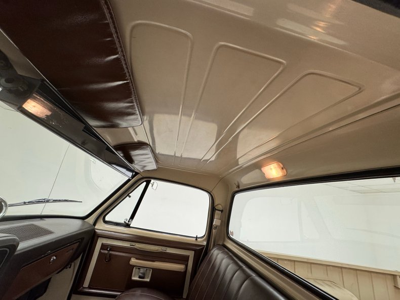 Dodge-D100-1984-Beige-Sand-Brown-45