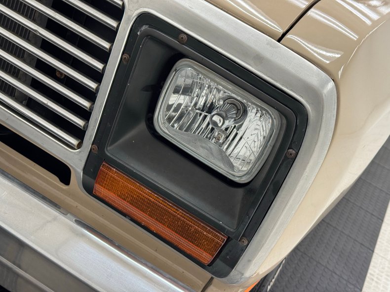 Dodge-D100-1984-Beige-Sand-Brown-49