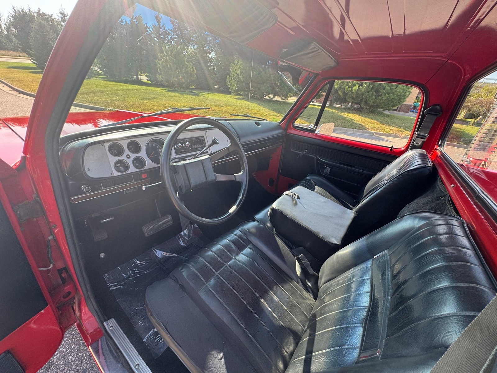 Dodge-D150-Lil-Red-Express-1979-Pickup-Truck-10