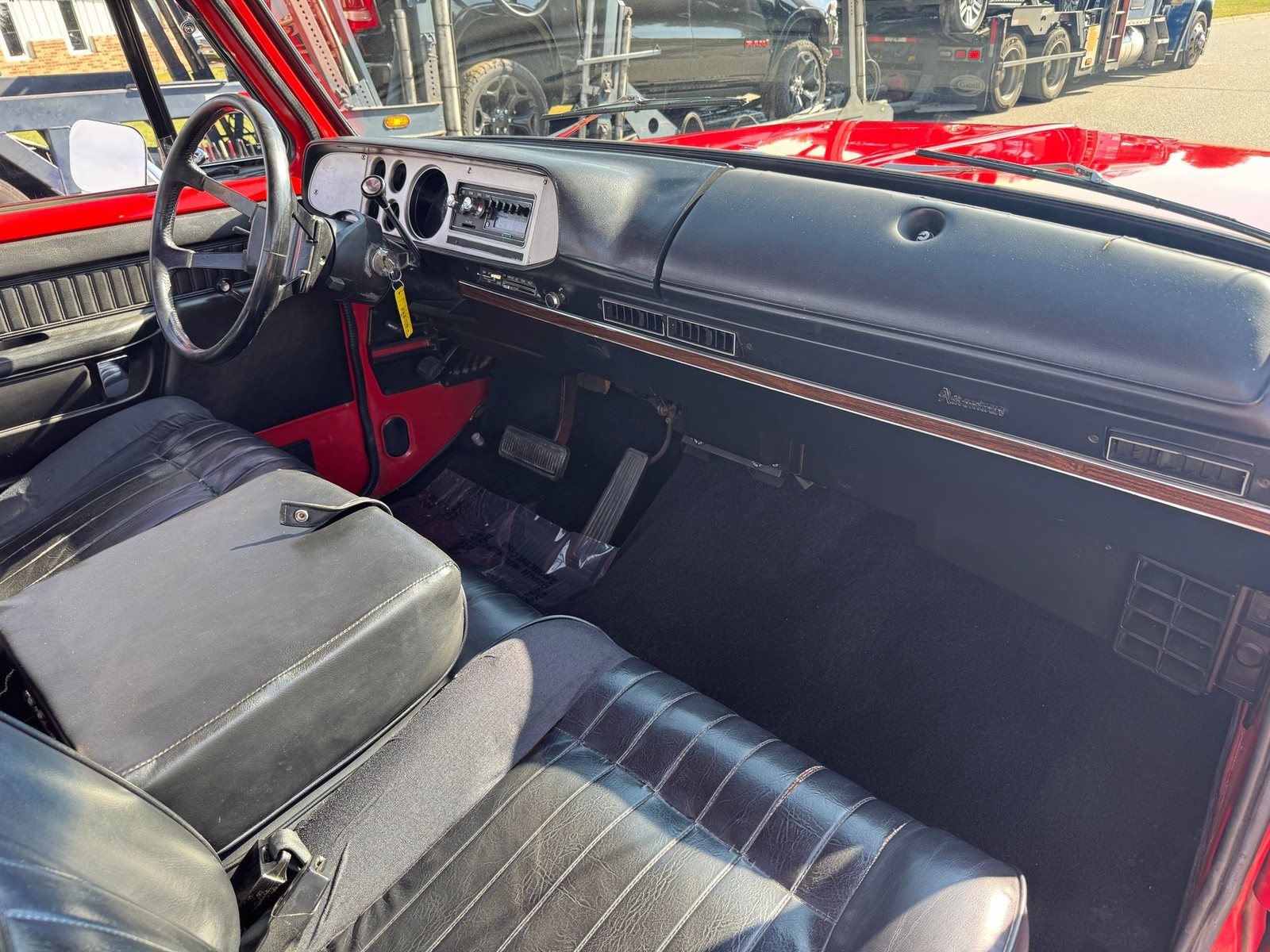 Dodge-D150-Lil-Red-Express-1979-Pickup-Truck-12
