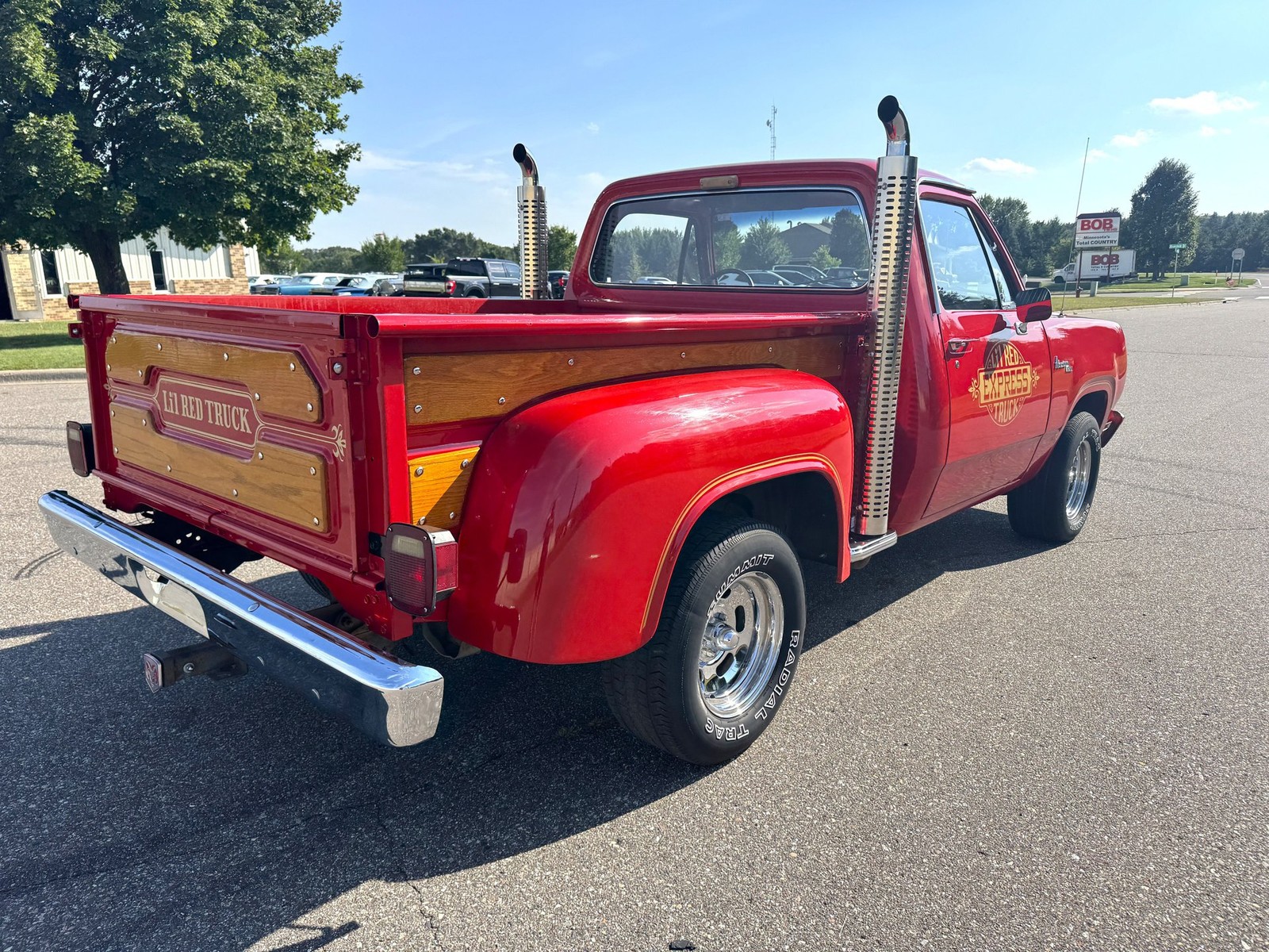 Dodge-D150-Lil-Red-Express-1979-Pickup-Truck-2