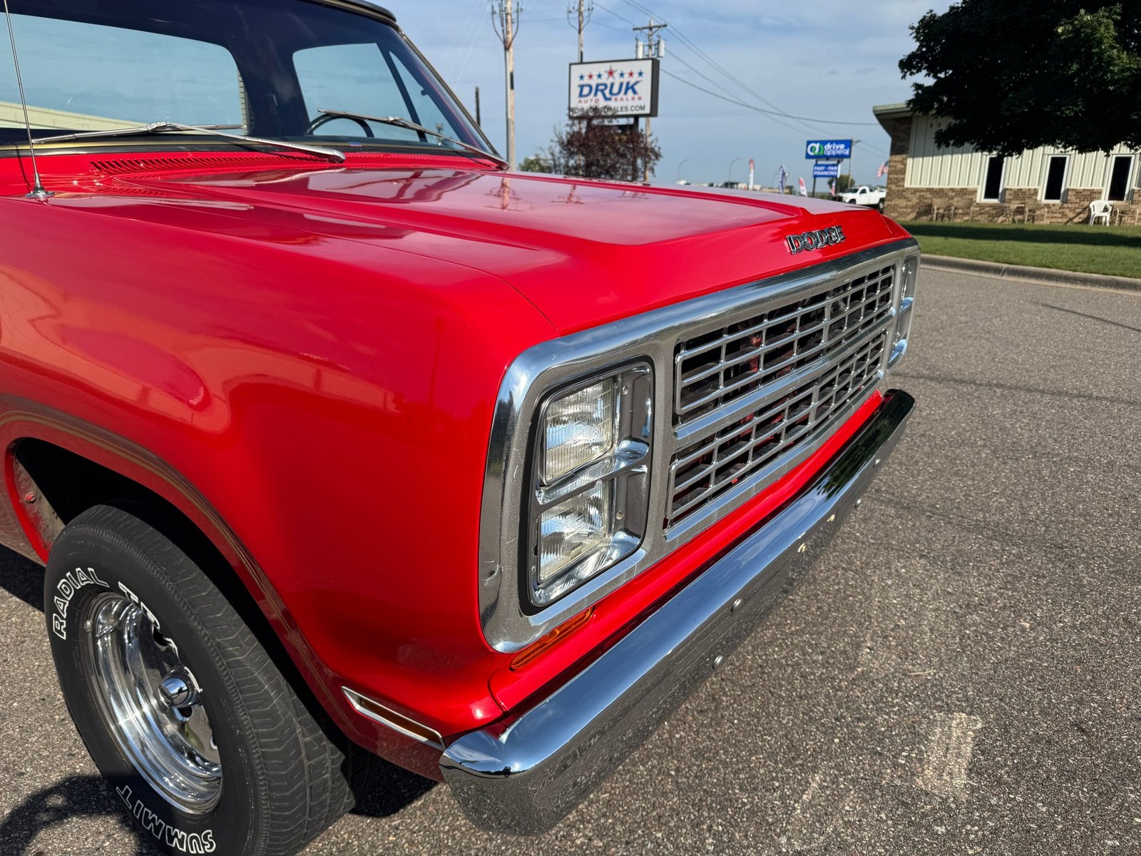 Dodge-D150-Lil-Red-Express-1979-Pickup-Truck-20