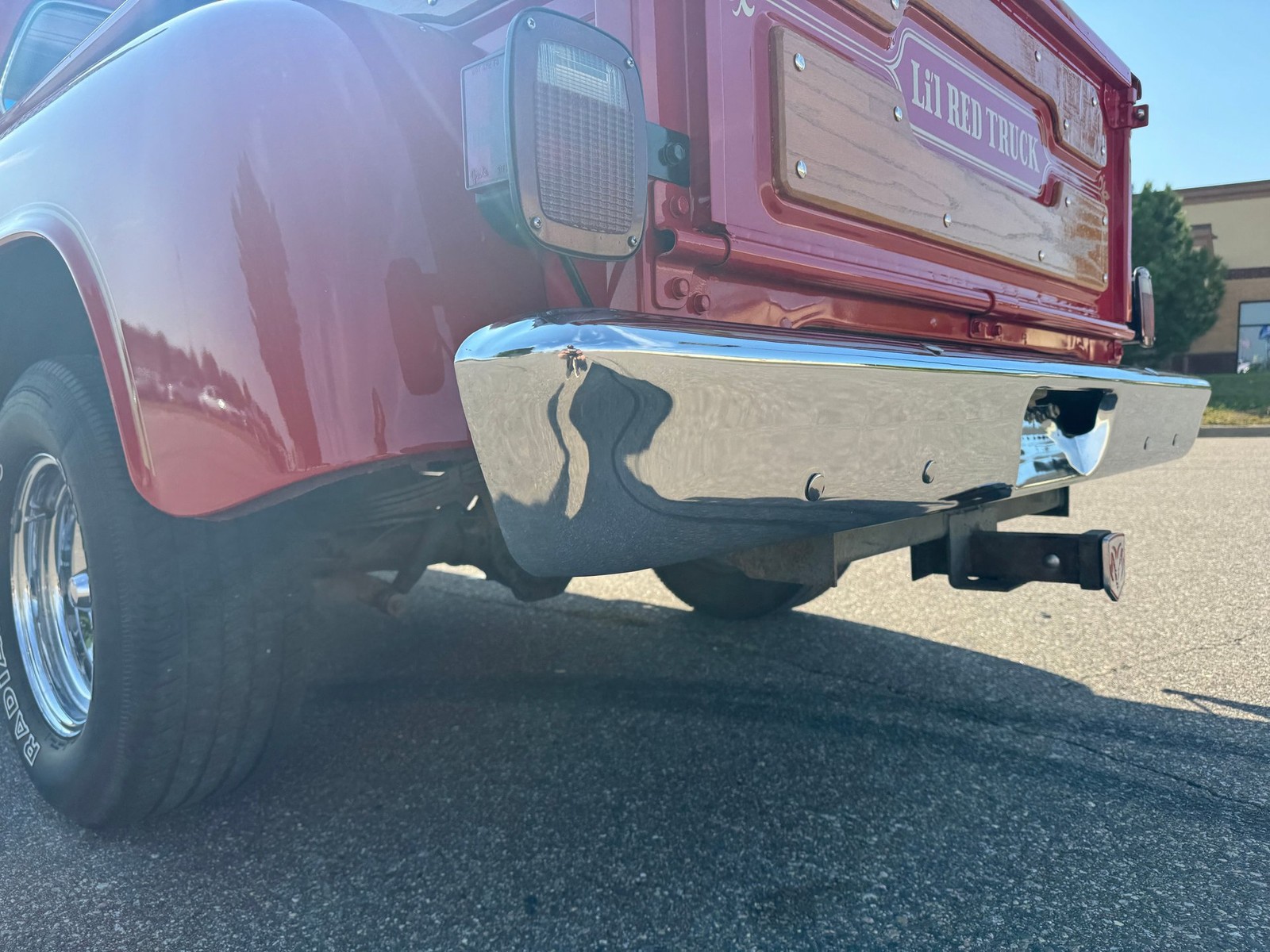 Dodge-D150-Lil-Red-Express-1979-Pickup-Truck-25