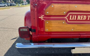 Dodge-D150-Lil-Red-Express-1979-Pickup-Truck-30