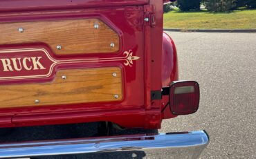 Dodge-D150-Lil-Red-Express-1979-Pickup-Truck-32