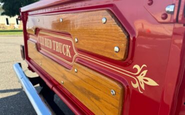 Dodge-D150-Lil-Red-Express-1979-Pickup-Truck-35