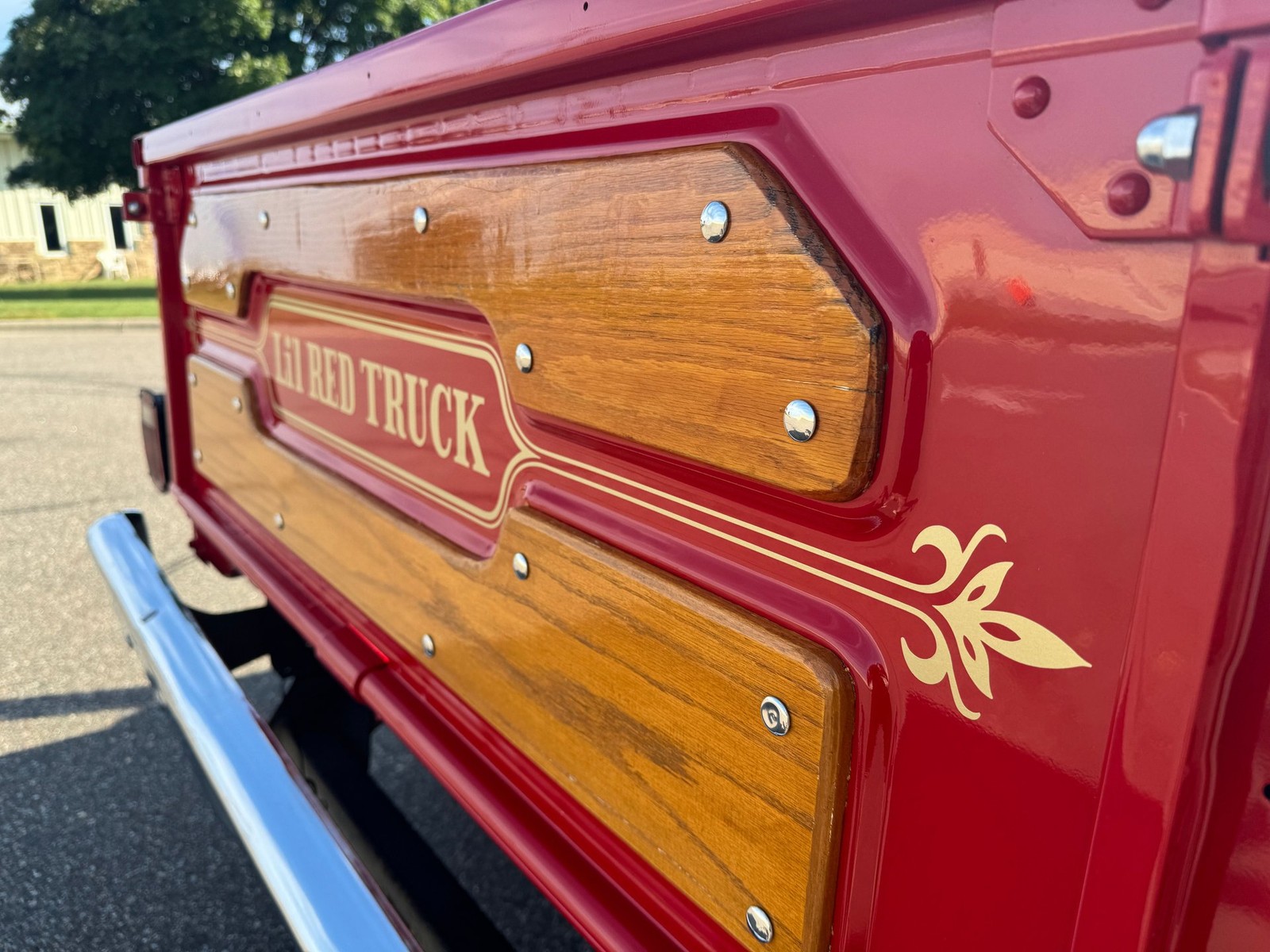Dodge-D150-Lil-Red-Express-1979-Pickup-Truck-35