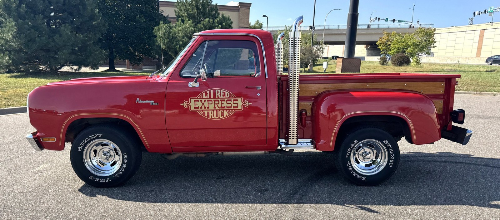 Dodge-D150-Lil-Red-Express-1979-Pickup-Truck-6