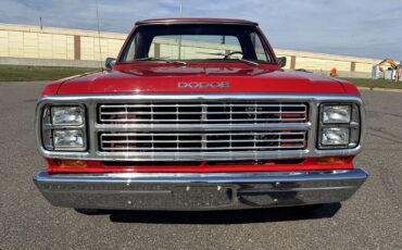 Dodge-D150-Lil-Red-Express-1979-Pickup-Truck-8