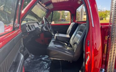 Dodge-D150-Lil-Red-Express-1979-Pickup-Truck-9