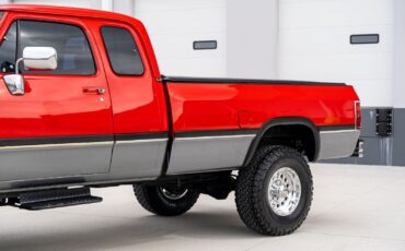 Dodge-D250-W250-1993-Pickup-Truck-2