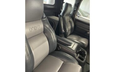 Dodge-D350-1993-WhiteGray-Gray-3