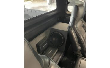 Dodge-D350-1993-WhiteGray-Gray-4