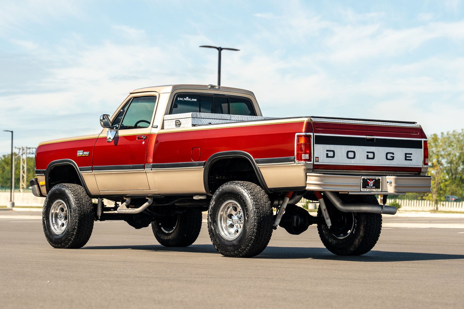 Dodge-D350-W350-1992-Pickup-Truck-11