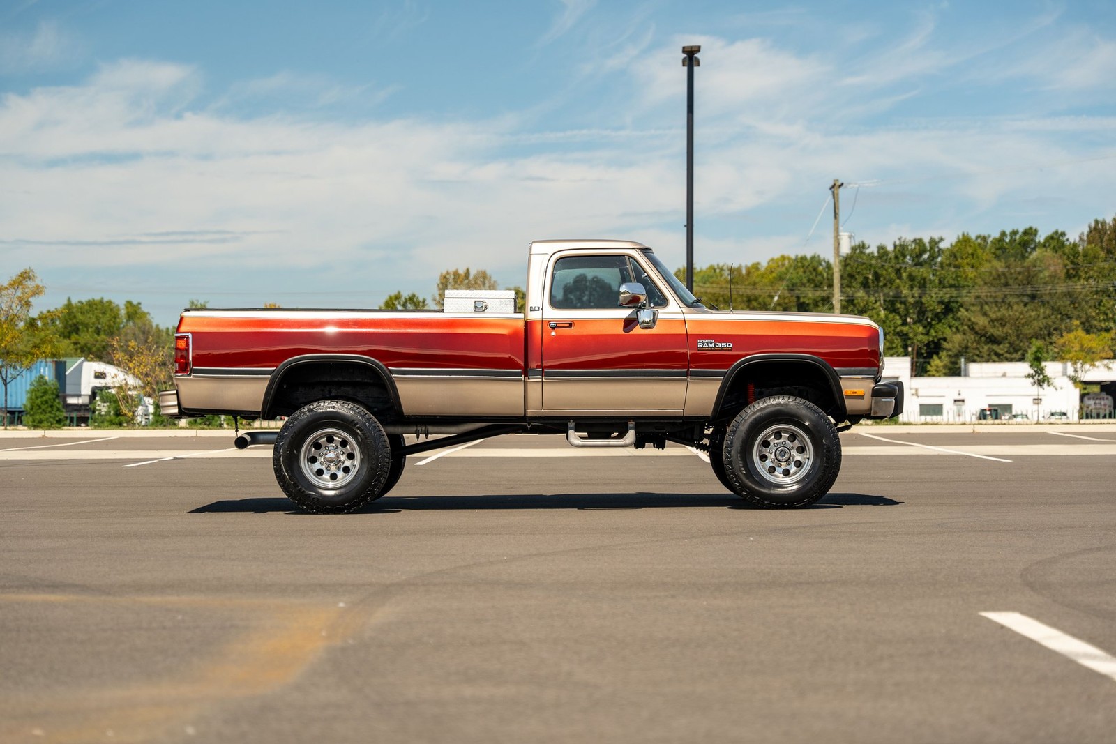 Dodge-D350-W350-1992-Pickup-Truck-22