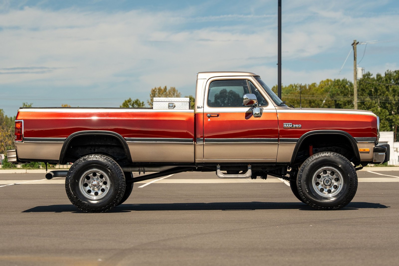 Dodge-D350-W350-1992-Pickup-Truck-23