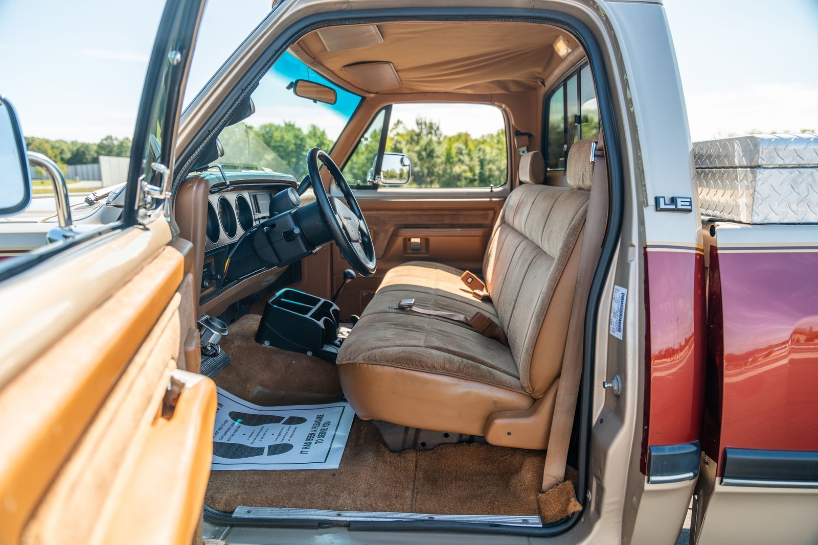 Dodge-D350-W350-1992-Pickup-Truck-37