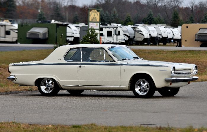 Dodge-Dart-1964-White-Blue-12