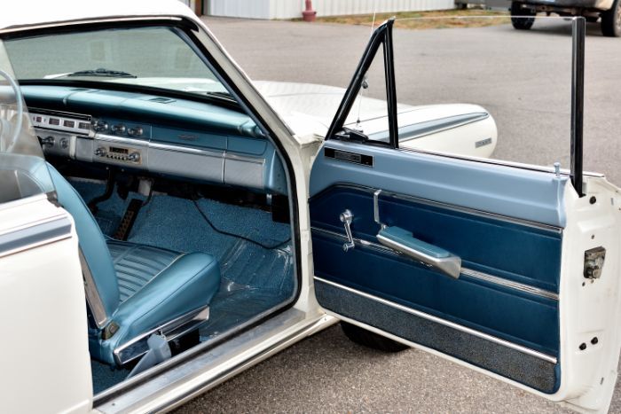 Dodge-Dart-1964-White-Blue-17