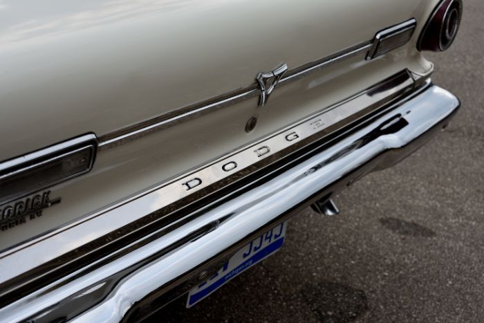 Dodge-Dart-1964-White-Blue-36