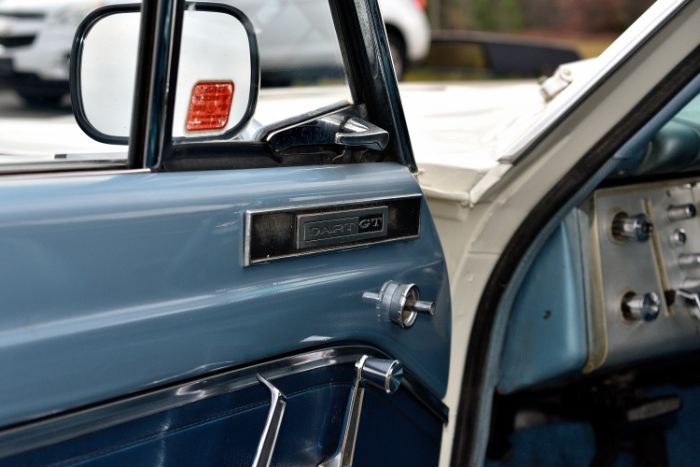 Dodge-Dart-1964-White-Blue-38