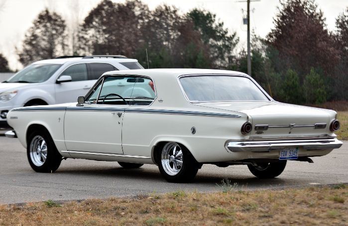 Dodge-Dart-1964-White-Blue-5