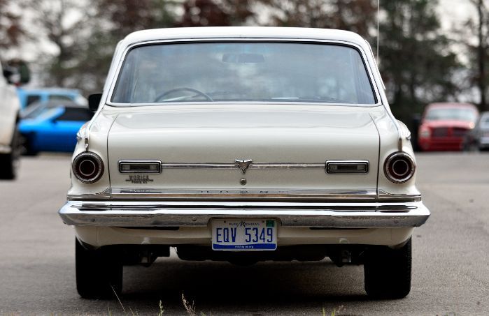 Dodge-Dart-1964-White-Blue-6