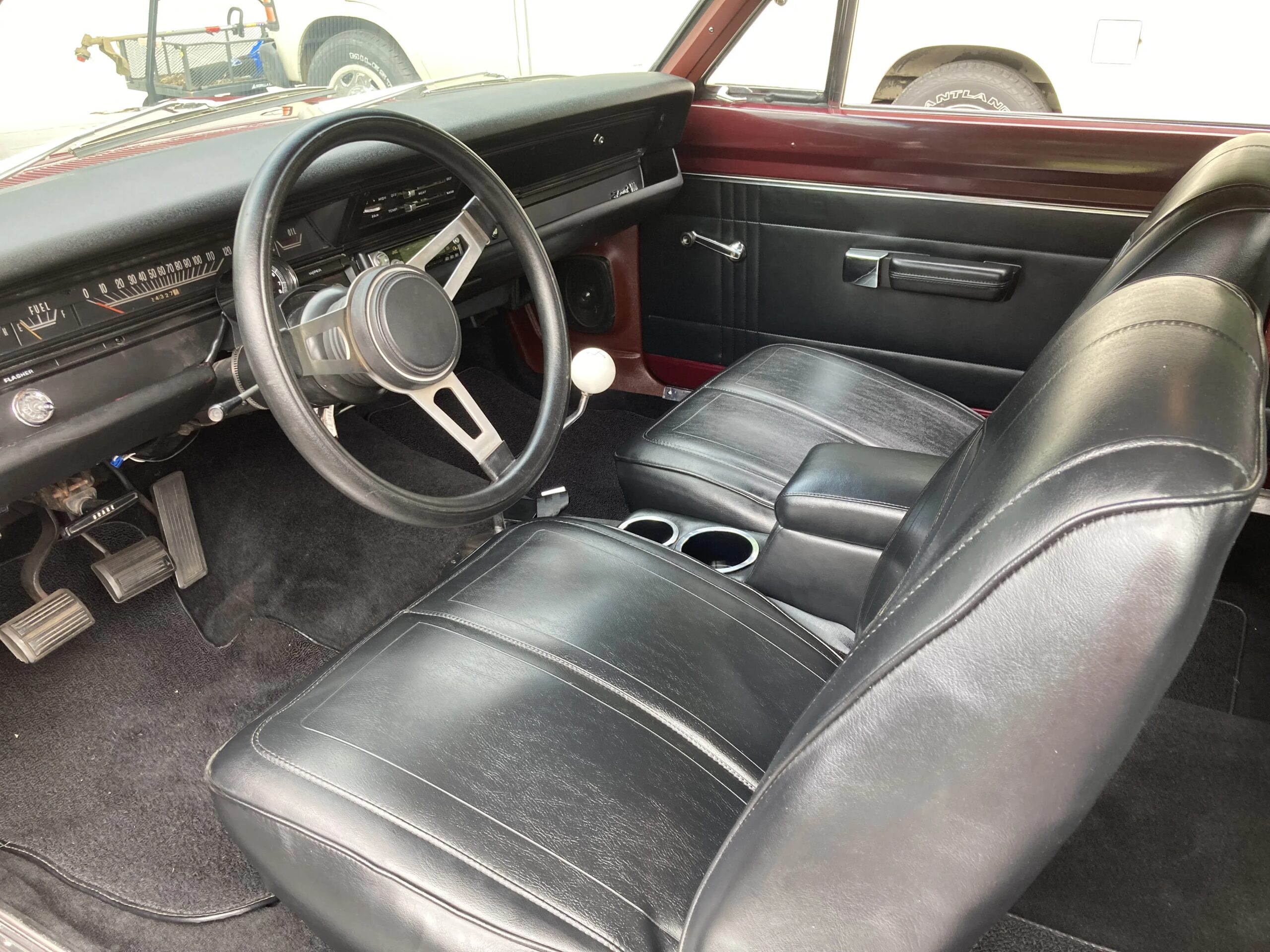 Dodge-Dart-270-1968-Burgundy-Black-19