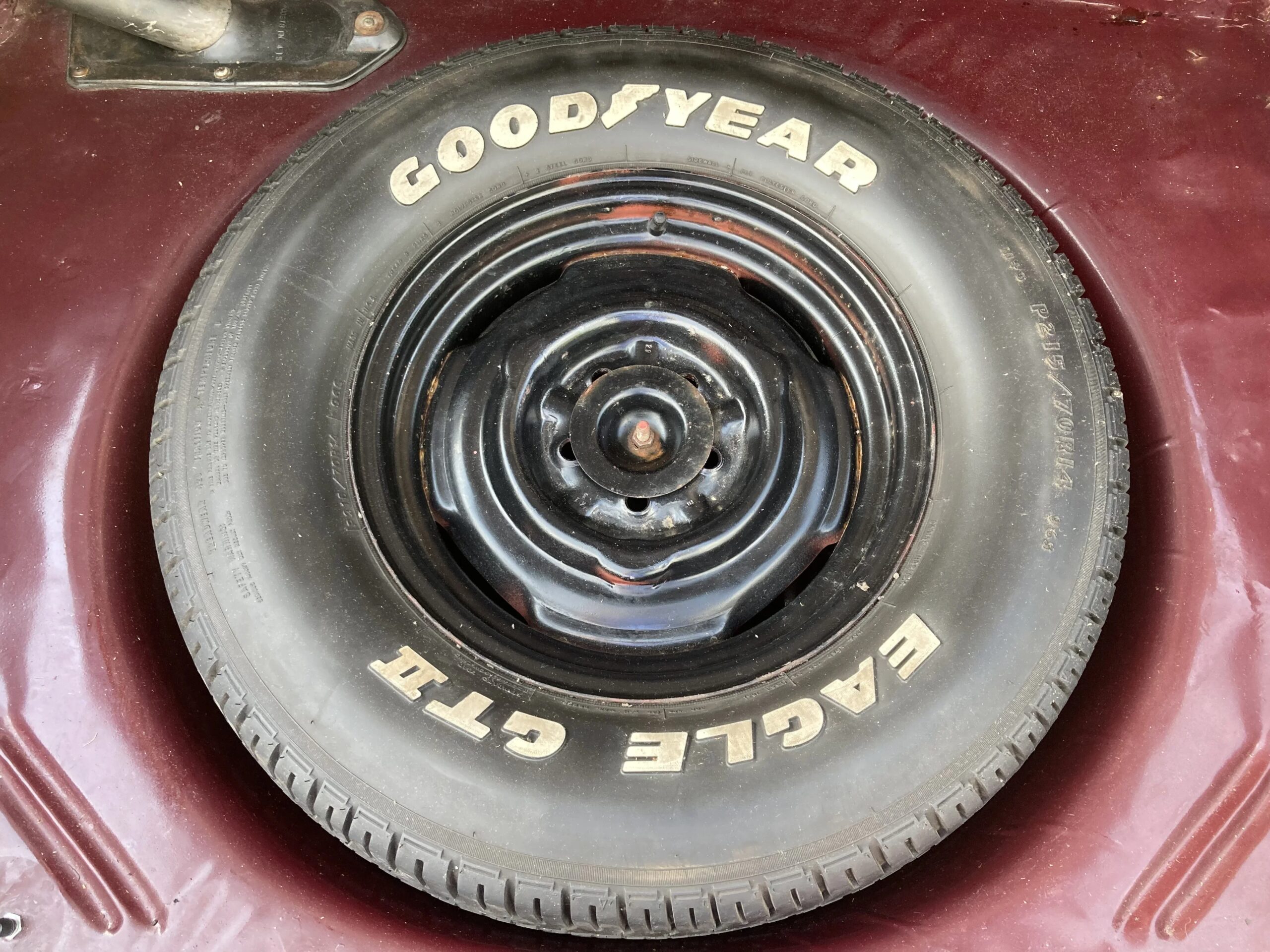 Dodge-Dart-270-1968-Burgundy-Black-36