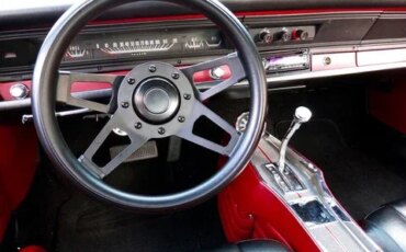 Dodge-Dart-gts-1968-Black-Red-2