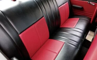 Dodge-Dart-gts-1968-Black-Red-4