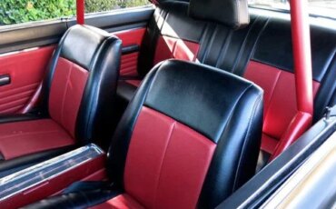 Dodge-Dart-gts-1968-Black-Red-5