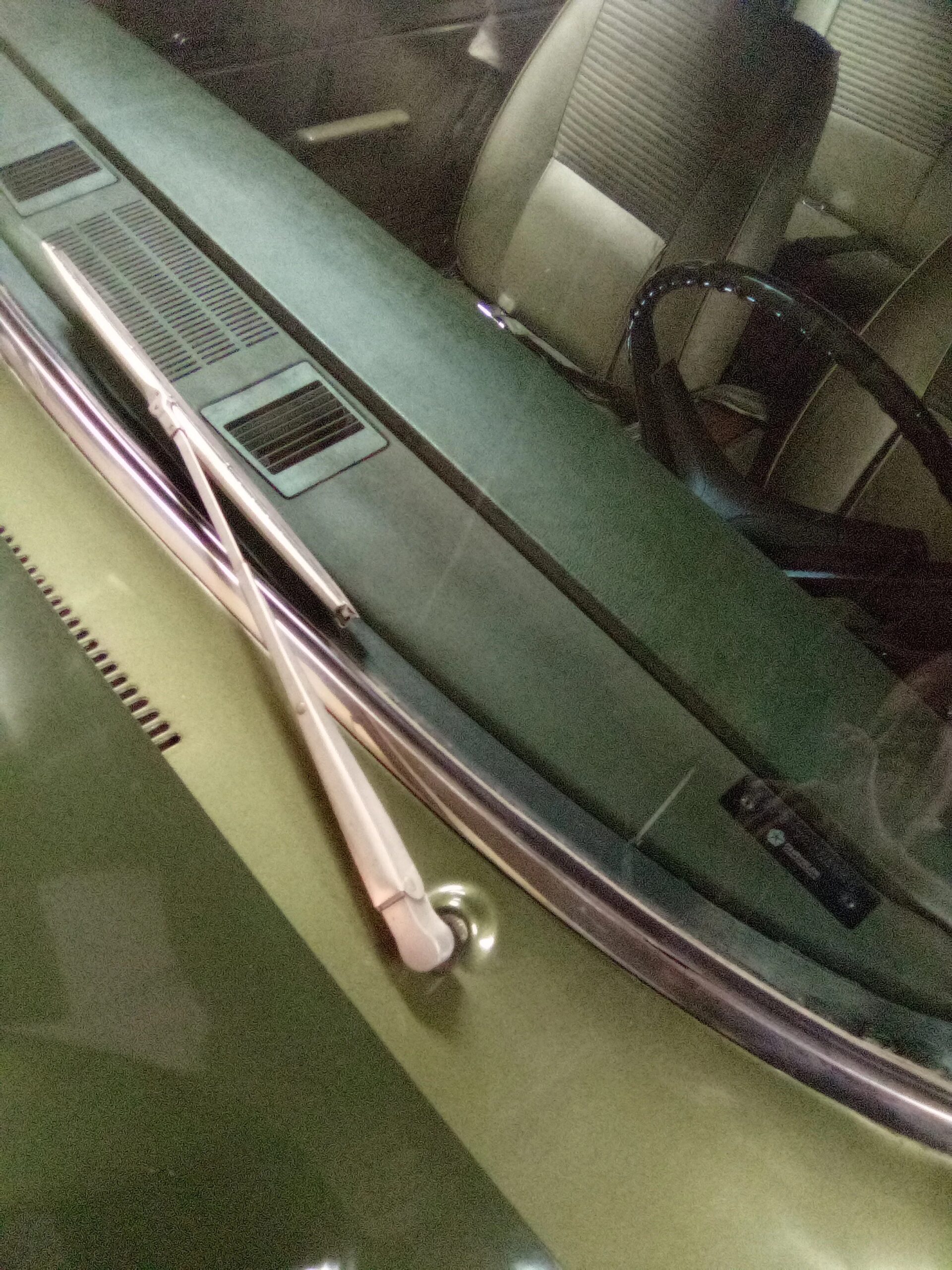 Dodge-Dart-gts-1969-Green-Green-30