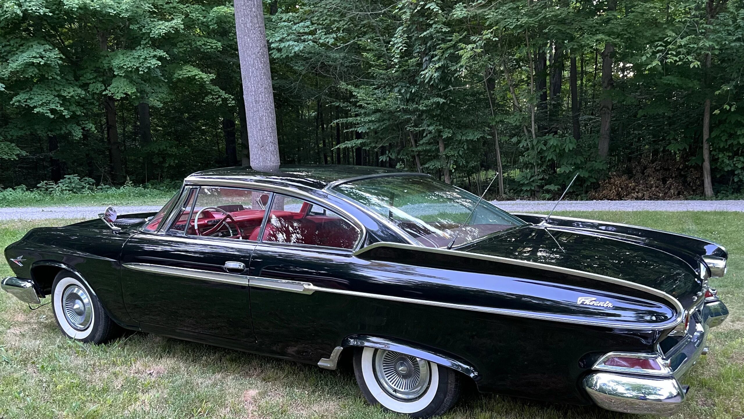 Dodge-Dart-phoenix-1961-Black-Red-12
