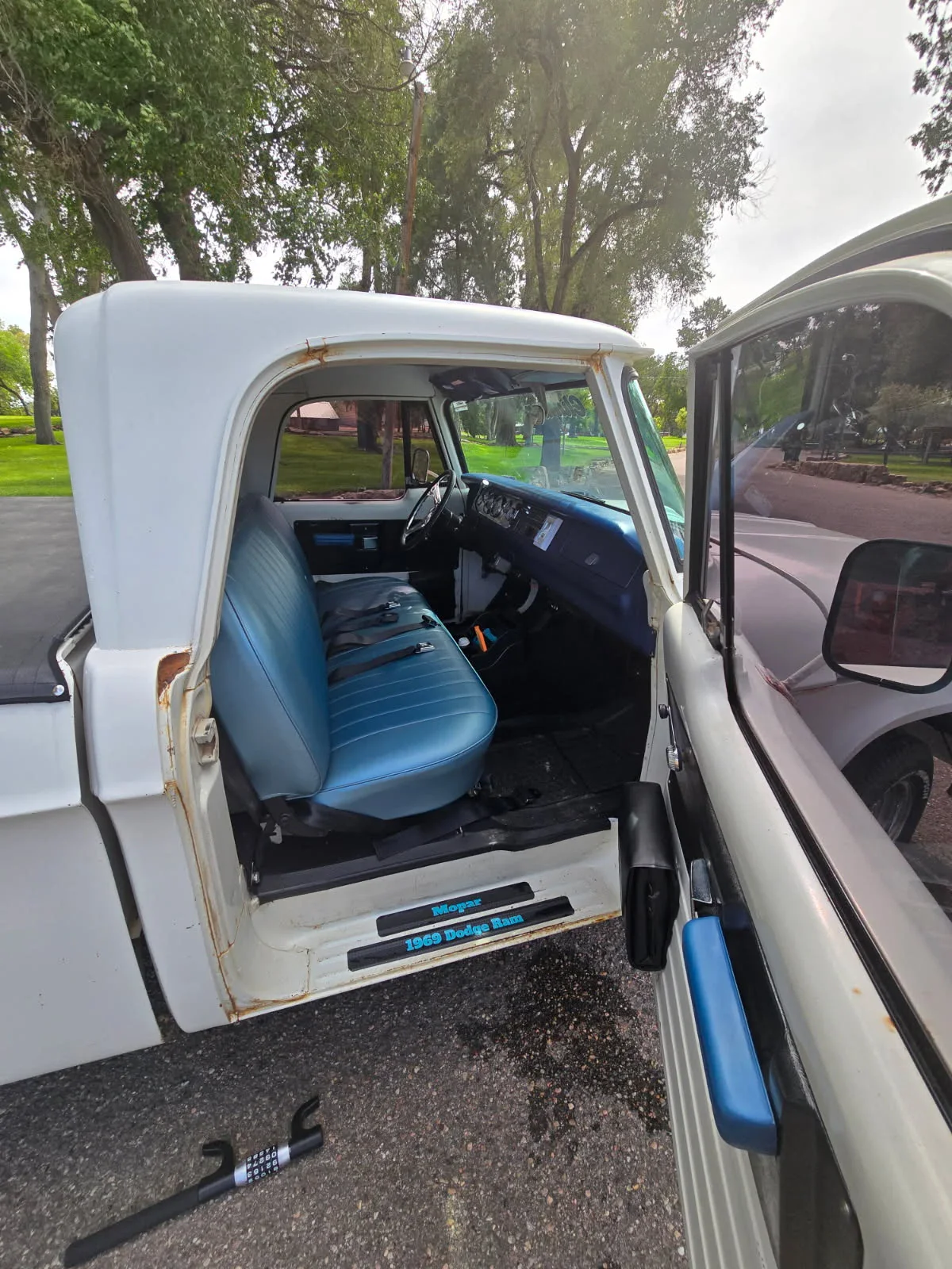 Dodge-Dw-truck-1969-White-Blue-5
