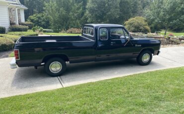 Dodge-Dw-truck-2wd-club-cab-d-150-1982-Black-Burgundy-15