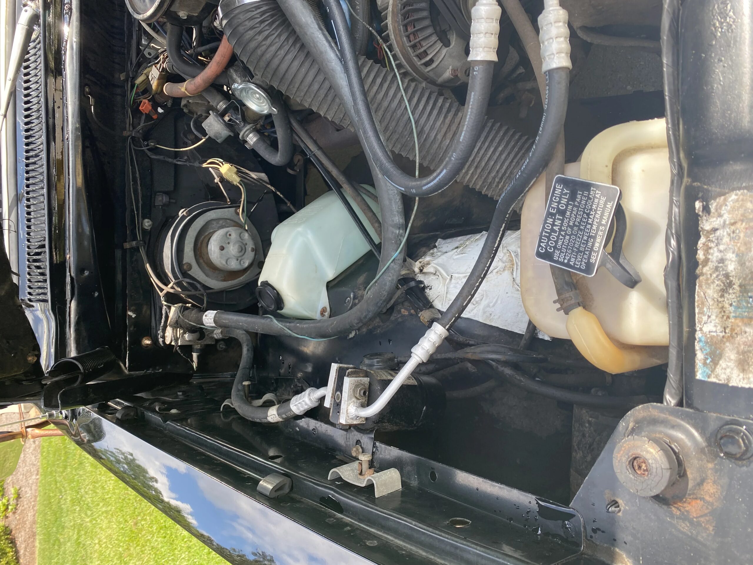 Dodge-Dw-truck-2wd-club-cab-d-150-1982-Black-Burgundy-21