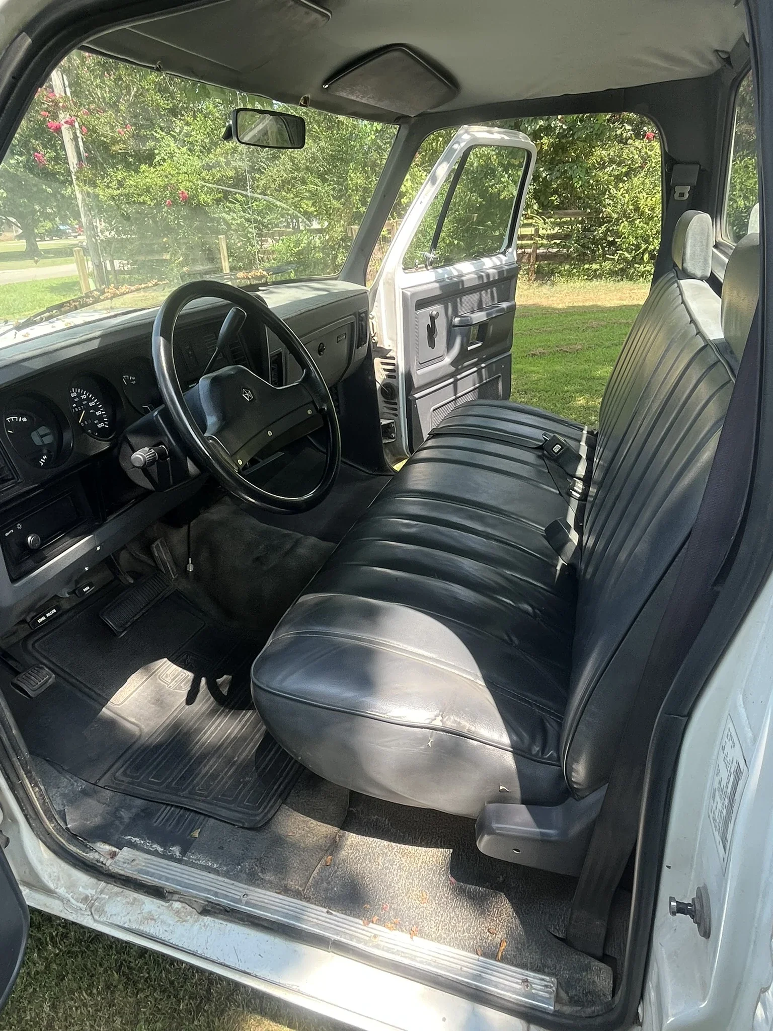Dodge-Dw-truck-2wd-regular-cab-d-250-1991-White-15